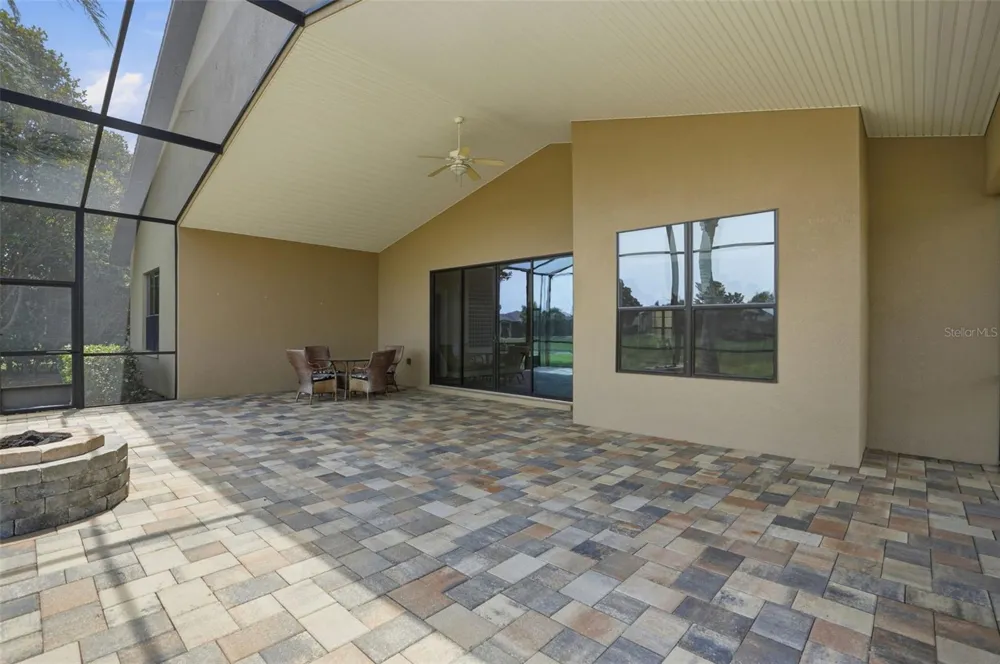 8987 MISSISSIPPI RUN Weeki Wachee, FL 34613