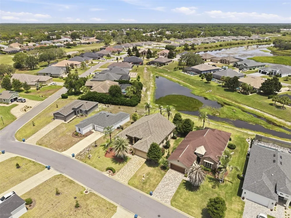 8987 MISSISSIPPI RUN Weeki Wachee, FL 34613