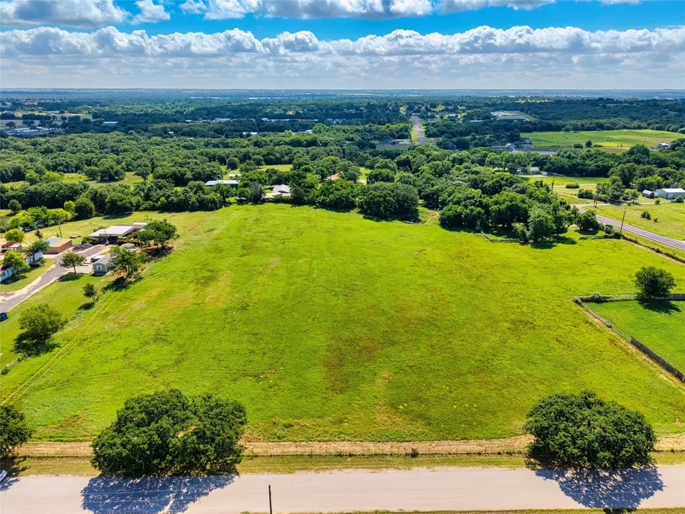 Knob Hill Road Azle, TX 76020