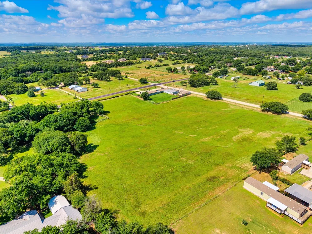 Knob Hill Road Azle, TX 76020