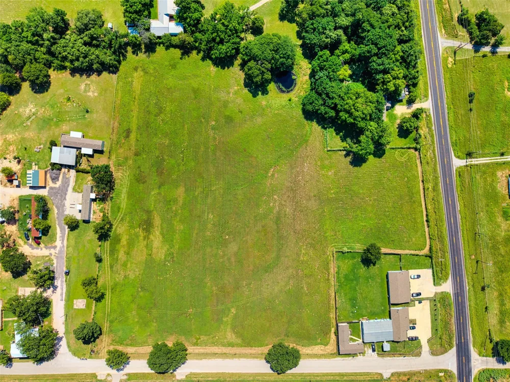 Knob Hill Road Azle, TX 76020