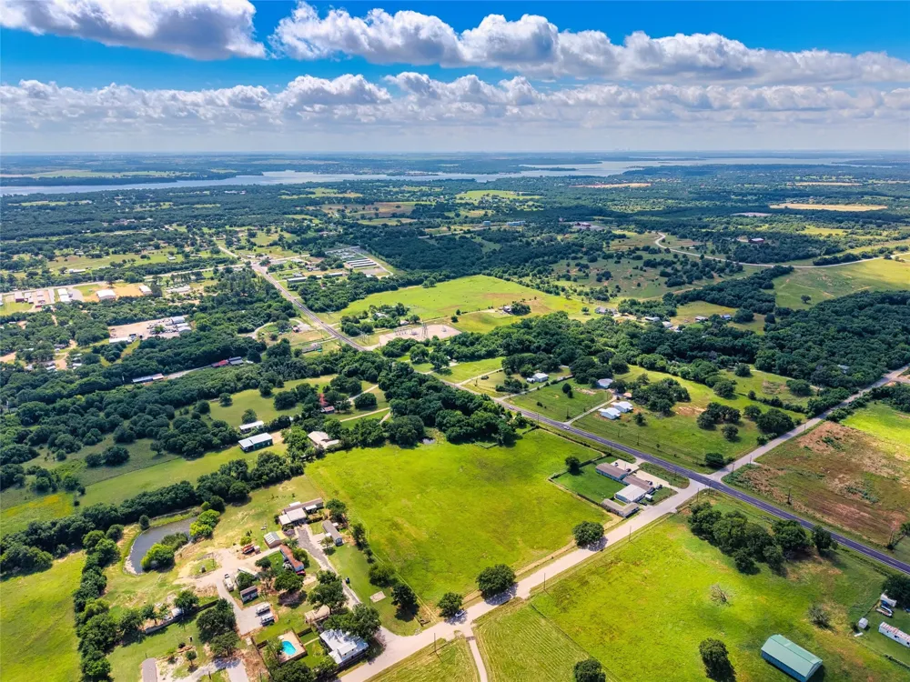Knob Hill Road Azle, TX 76020