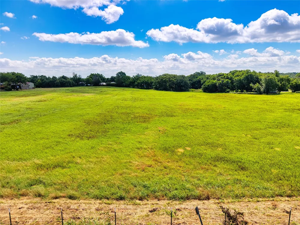 Knob Hill Road Azle, TX 76020
