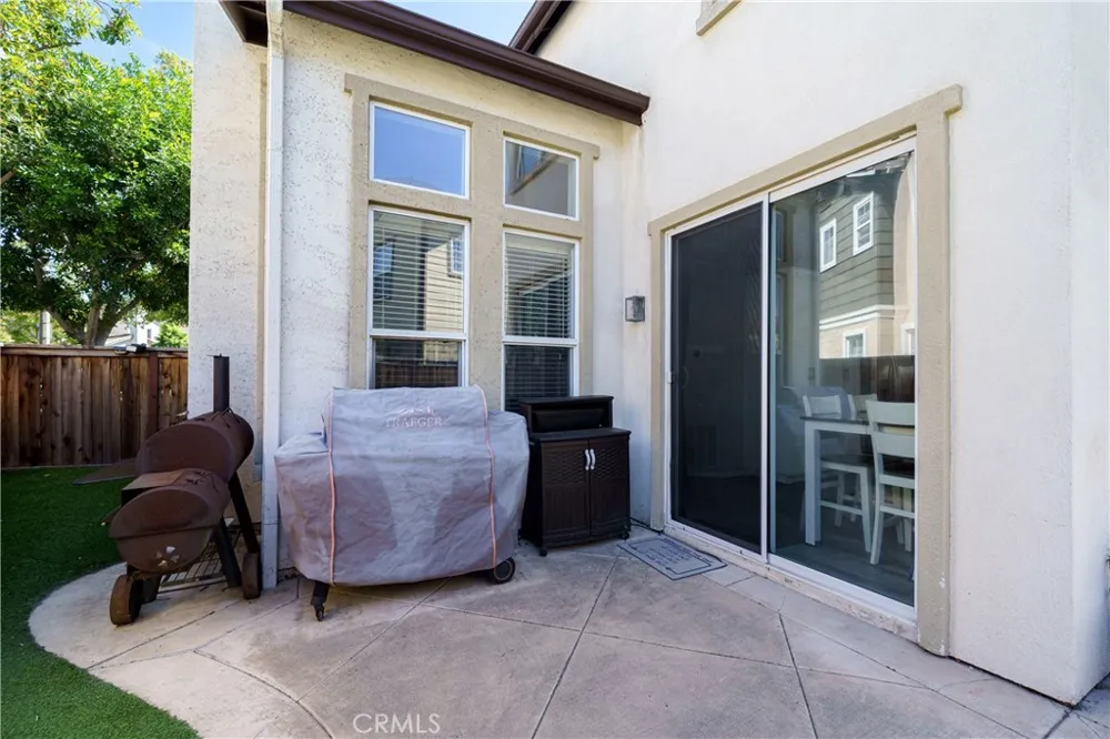 25 Iron Horse Trl Ladera Ranch, CA 92694