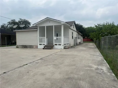 205 W 3rd Street