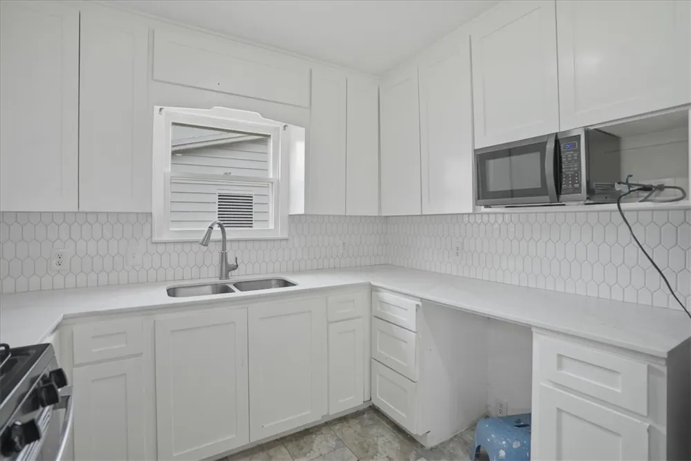 1049 Deforrest Street Corpus Christi, TX 78404