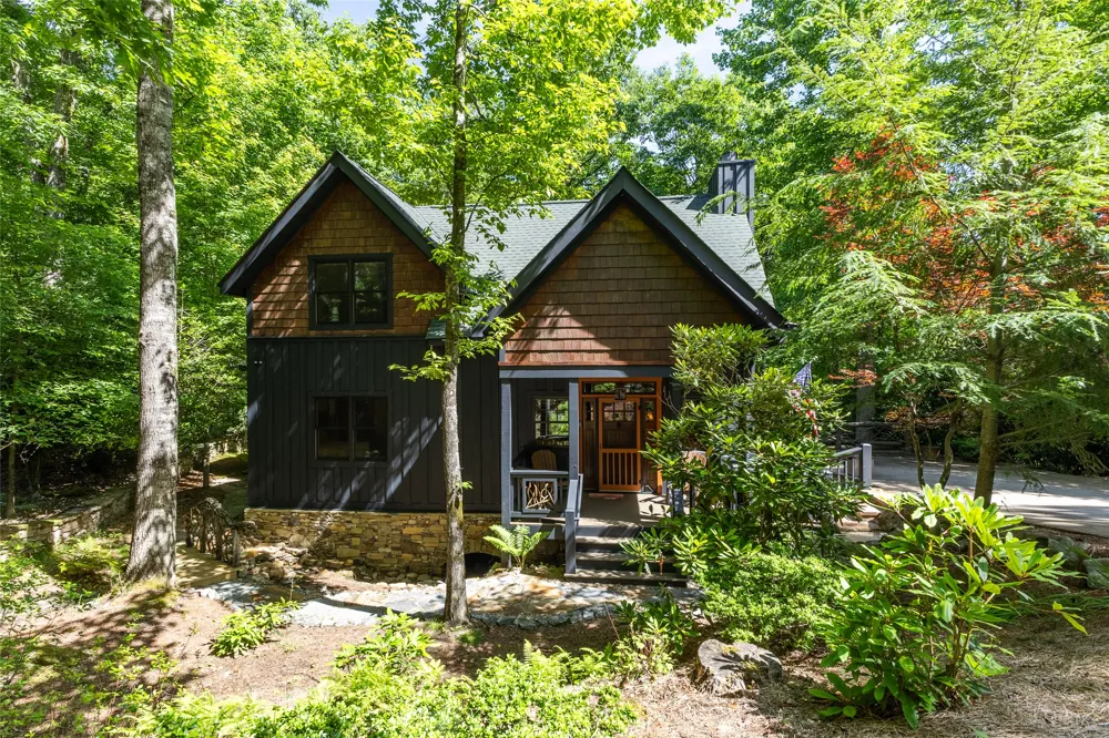 35 Birdnest Road Sapphire, NC 28774