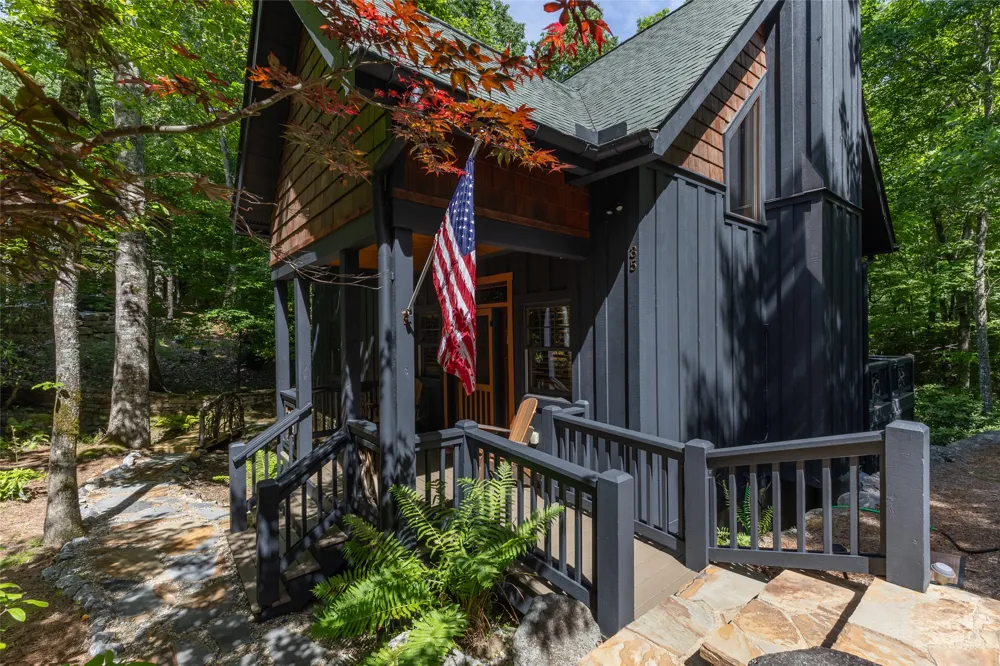 35 Birdnest Road Sapphire, NC 28774