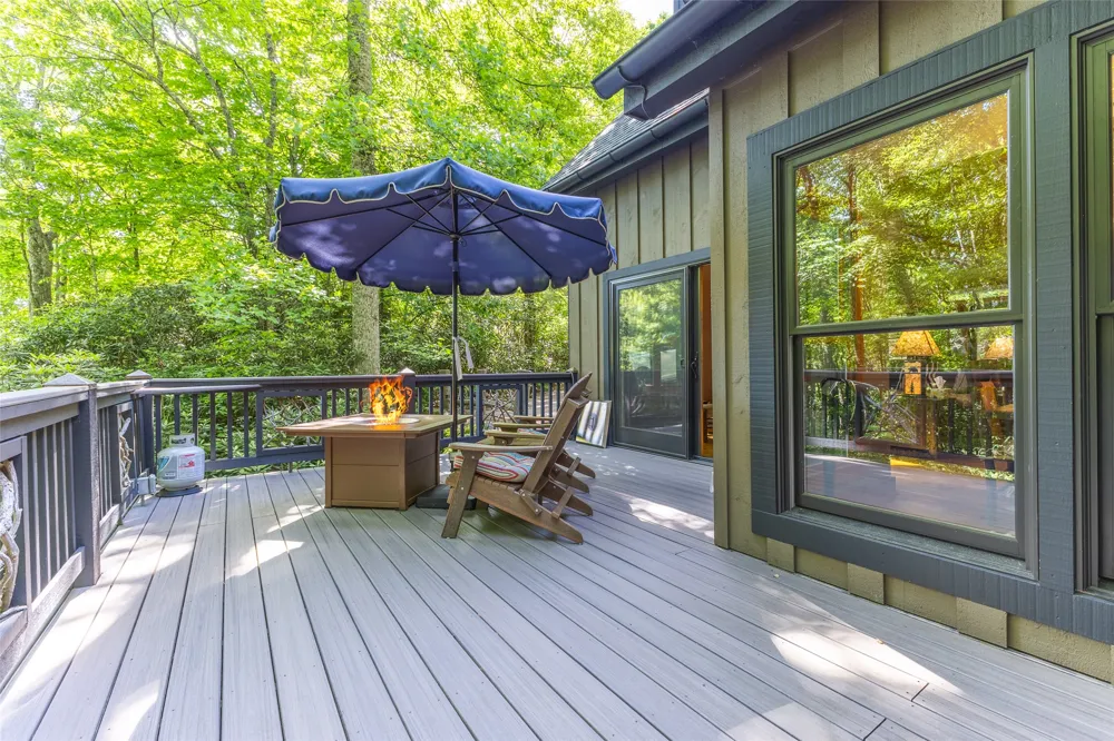 35 Birdnest Road Sapphire, NC 28774