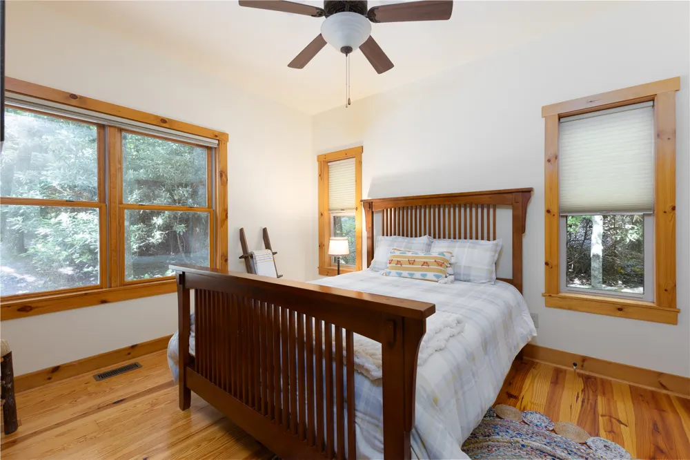 35 Birdnest Road Sapphire, NC 28774