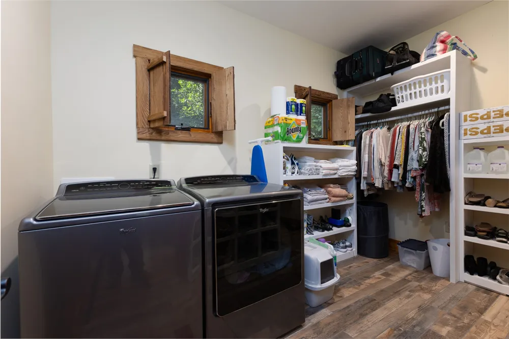 35 Birdnest Road Sapphire, NC 28774