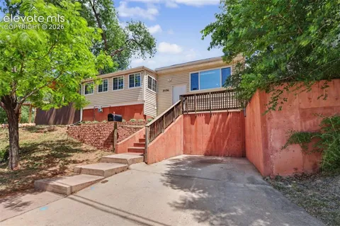3536 W Pikes Peak Avenue