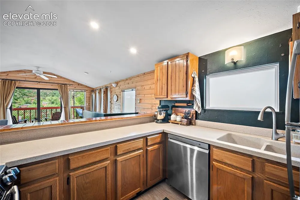 117 Pinon Lane Manitou Springs, CO 80829