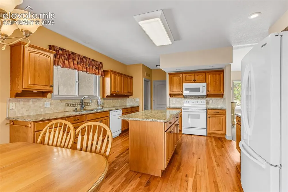 743 County Road 143 Canon City, CO 81212