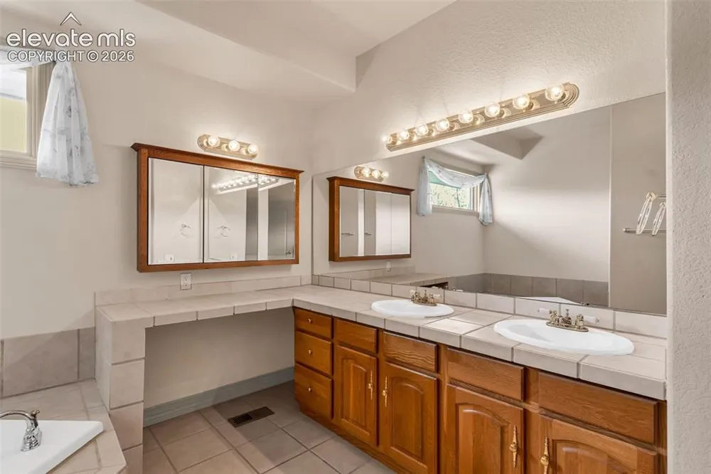 743 County Road 143 Canon City, CO 81212