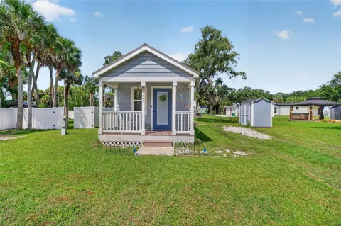 226 FLAMINGO DRIVE