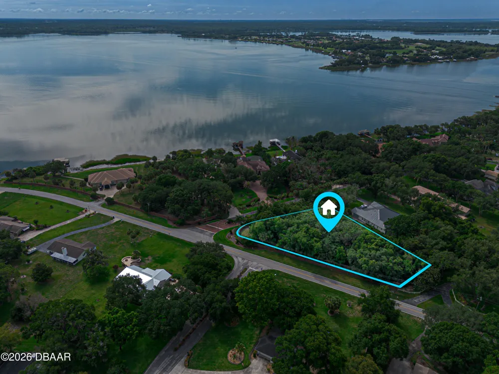 Lakeshore Pointe Boulevard Mount Dora, FL 32757