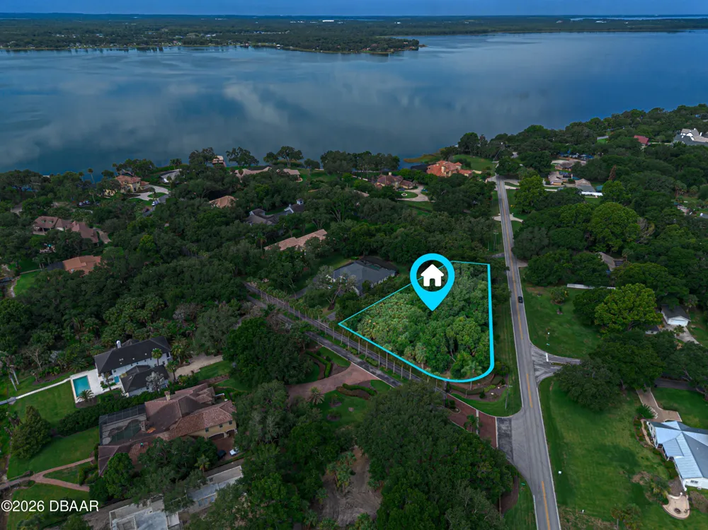 Lakeshore Pointe Boulevard Mount Dora, FL 32757