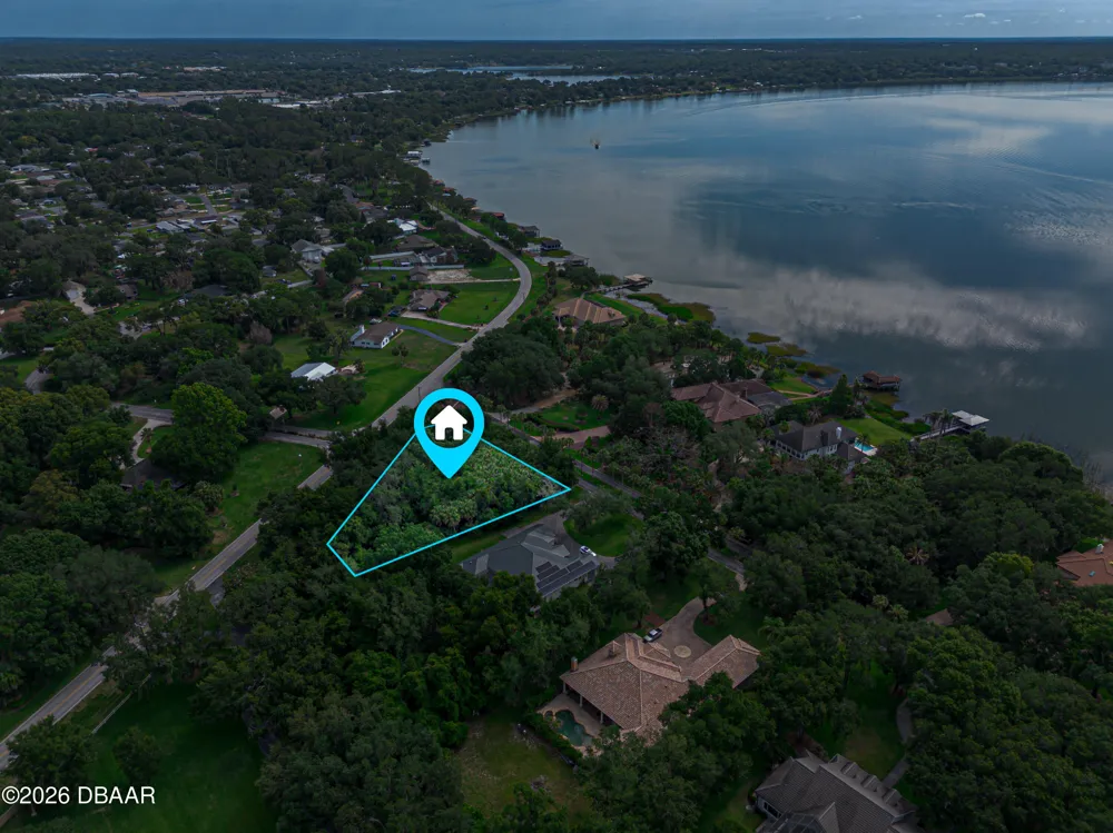 Lakeshore Pointe Boulevard Mount Dora, FL 32757