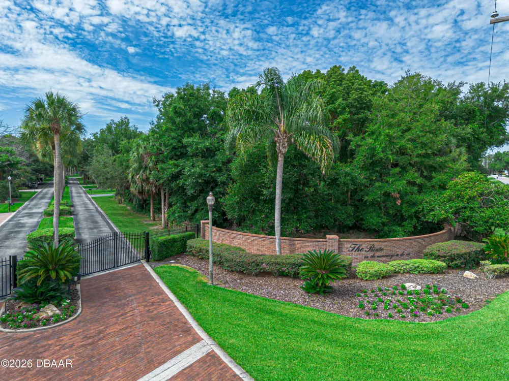 Lakeshore Pointe Boulevard Mount Dora, FL 32757