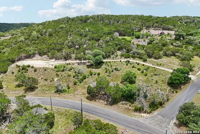 902 Saddlewood Blvd Kerrville, TX 78028