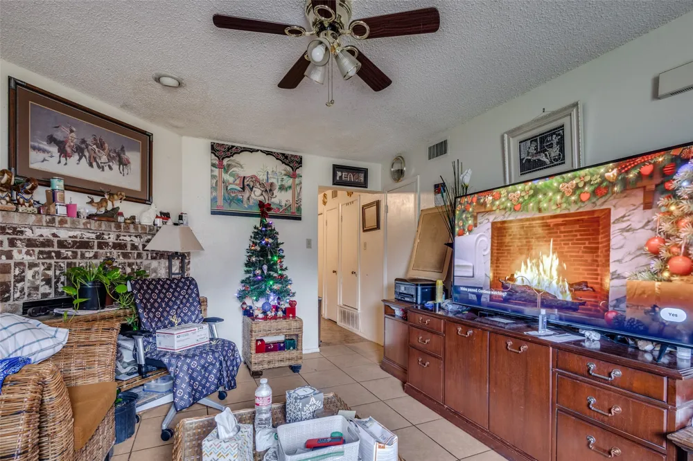 3073 Olympia Drive Denton, TX 76209
