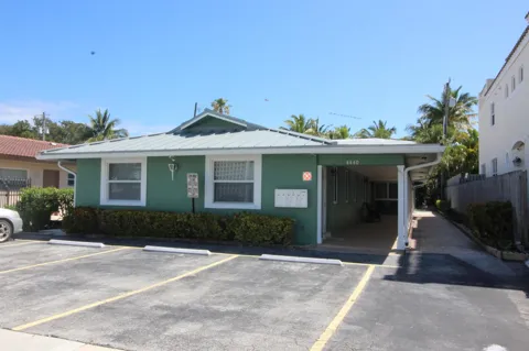 4440 Bougainvilla Drive #4b