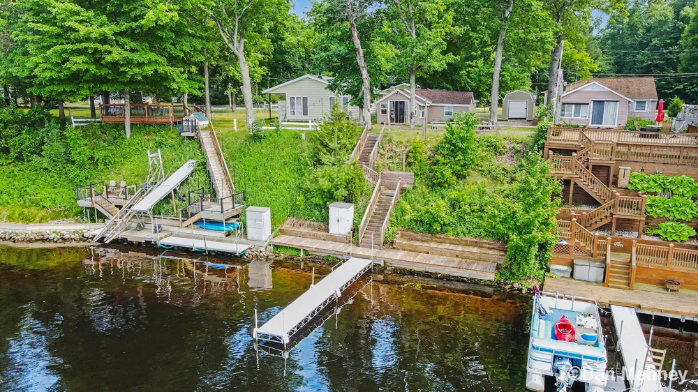 5539 Front Street Croton Township, MI 49337