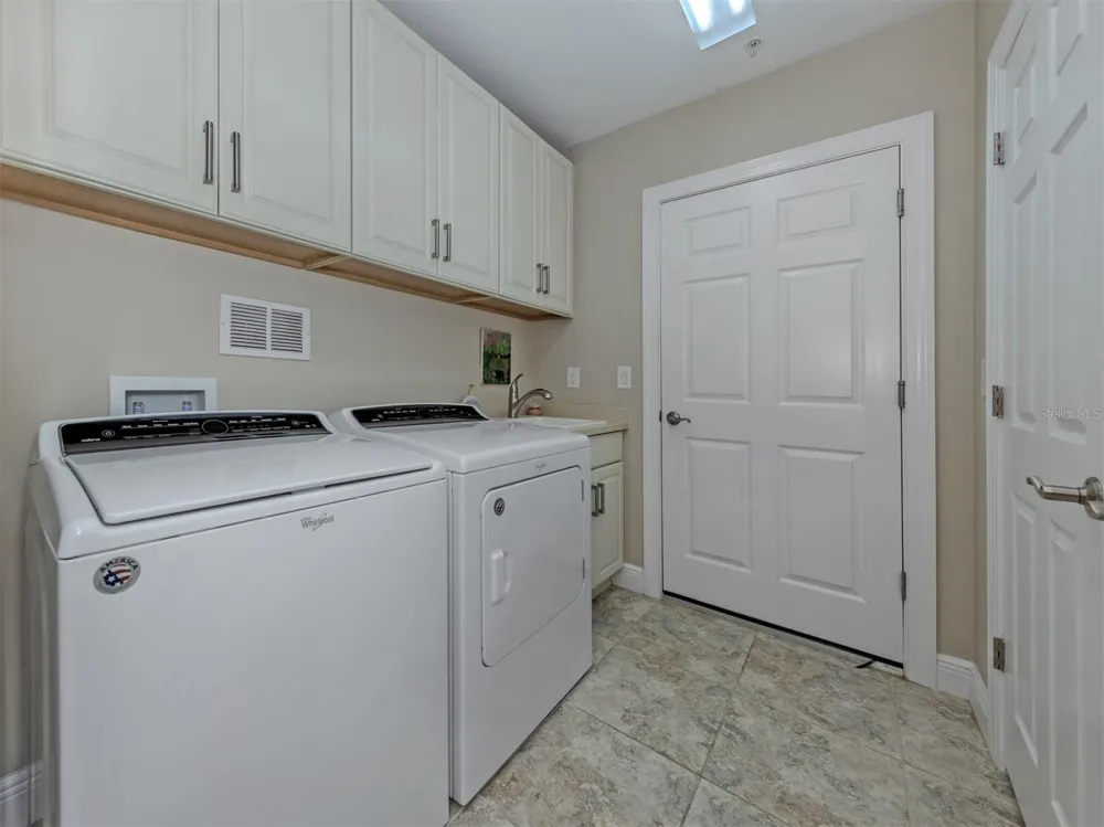 194 BELLA VISTA TERRACE #26A North Venice, FL 34275