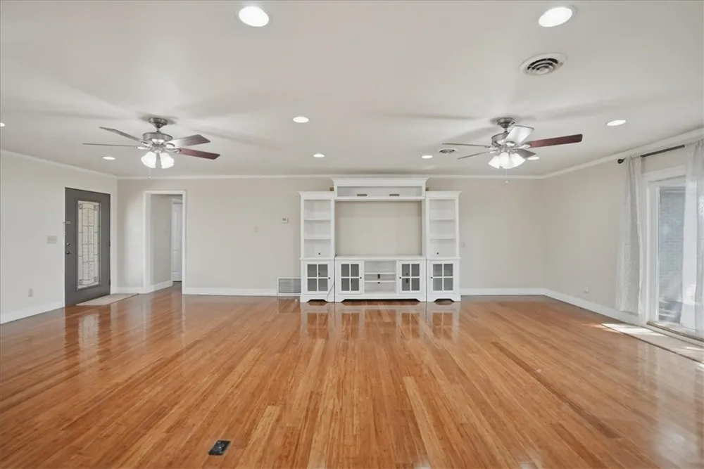 955 S Highway 37 George West, TX 78022