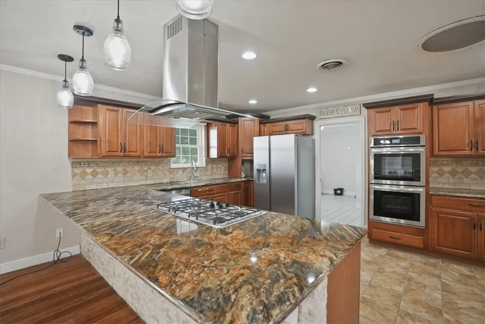 955 S Highway 37 George West, TX 78022