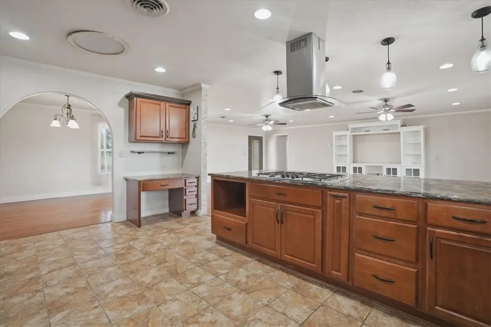955 S Highway 37 George West, TX 78022