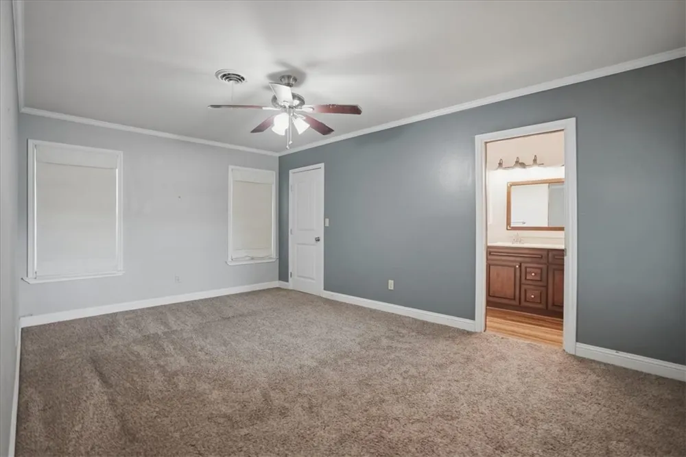 955 S Highway 37 George West, TX 78022