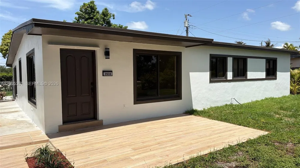 2930 SW 106th Ave Miami, FL 33165