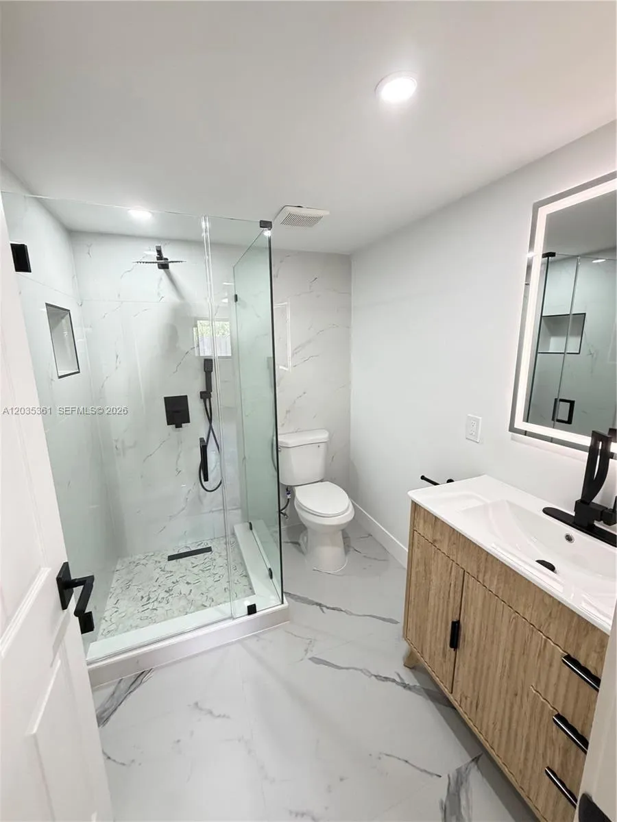 2930 SW 106th Ave Miami, FL 33165