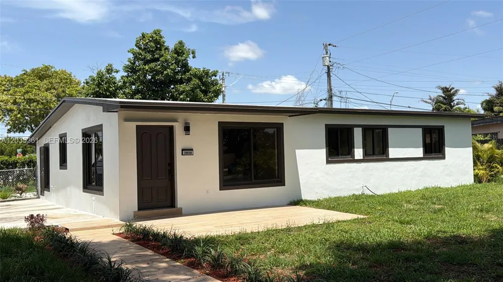 2930 SW 106th Ave Miami, FL 33165