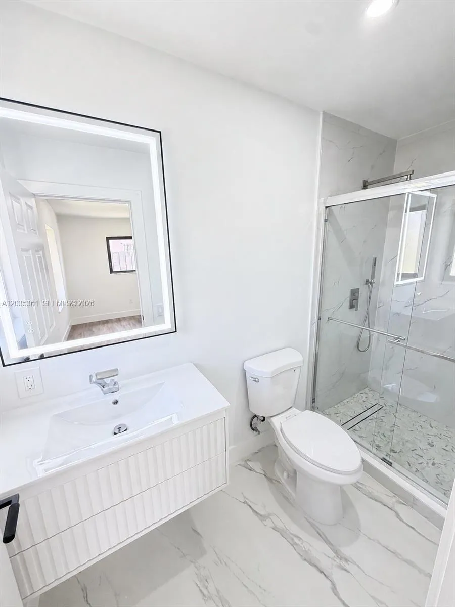 2930 SW 106th Ave Miami, FL 33165