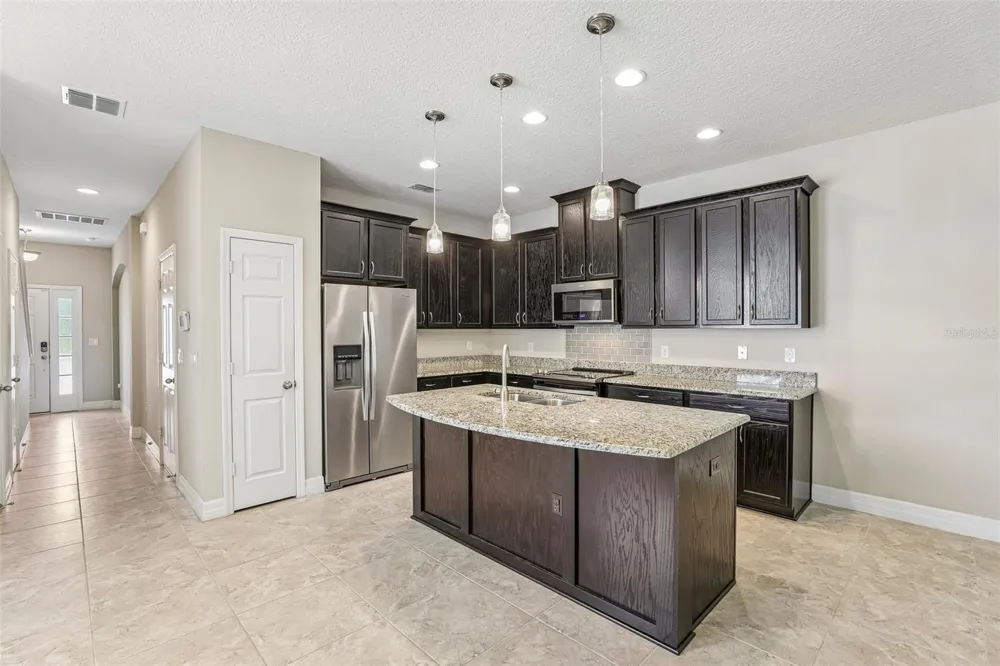 198 MITCHELL CREEK WAY Oviedo, FL 32765
