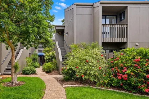 116 WOODLAND PLACE #116