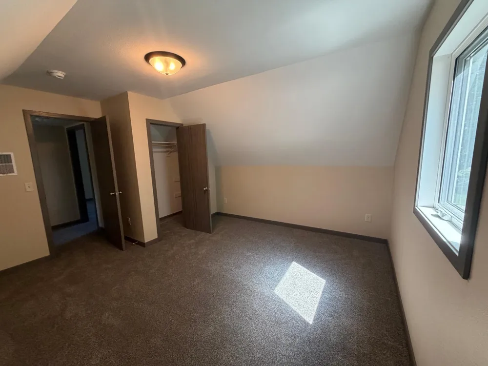1203 Apel Avenue Worthington, MN 56187