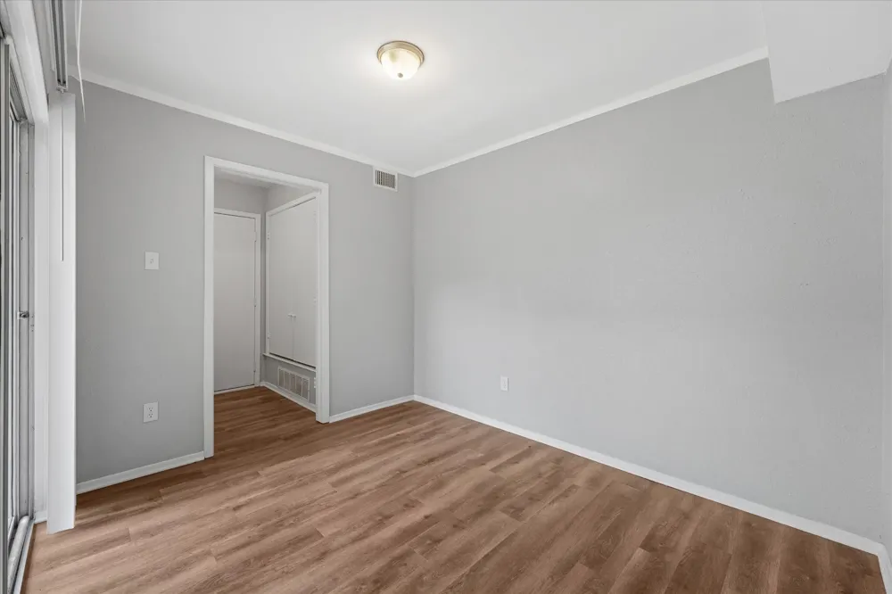 4005 Ridgebrook Drive Arlington, TX 76015