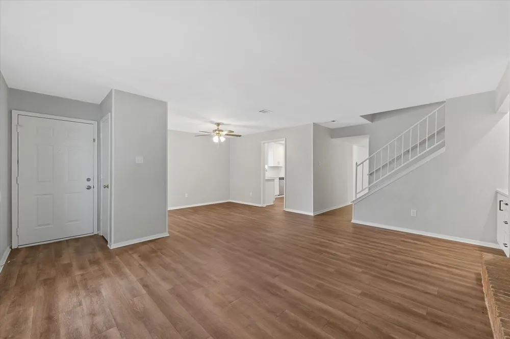 4005 Ridgebrook Drive Arlington, TX 76015