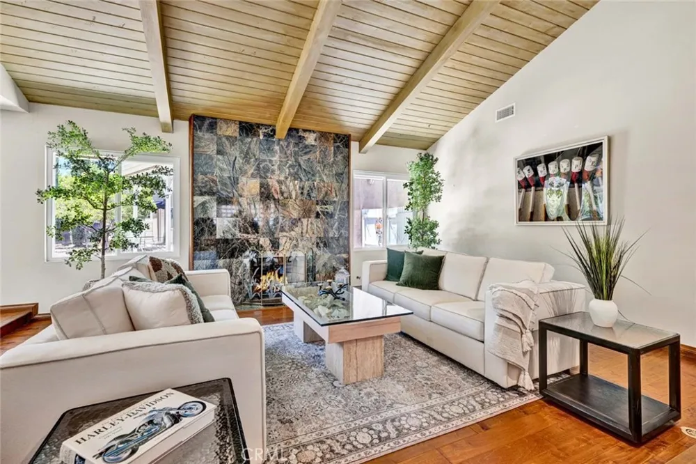 18381 Serrano Villa Park, CA 92861