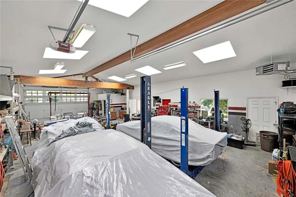 18381 Serrano Villa Park, CA 92861