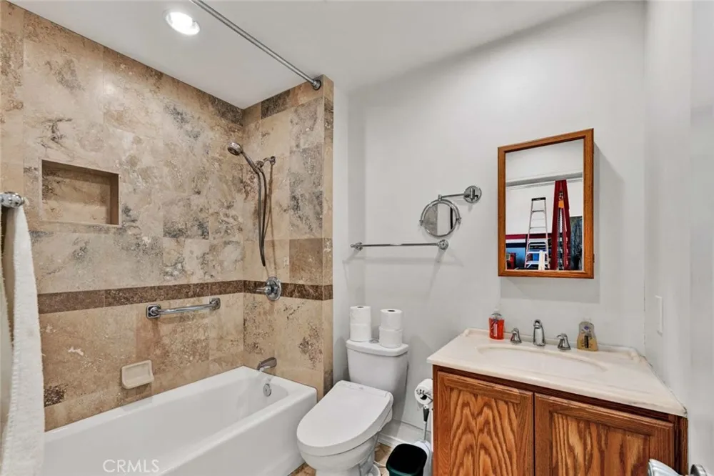 18381 Serrano Villa Park, CA 92861