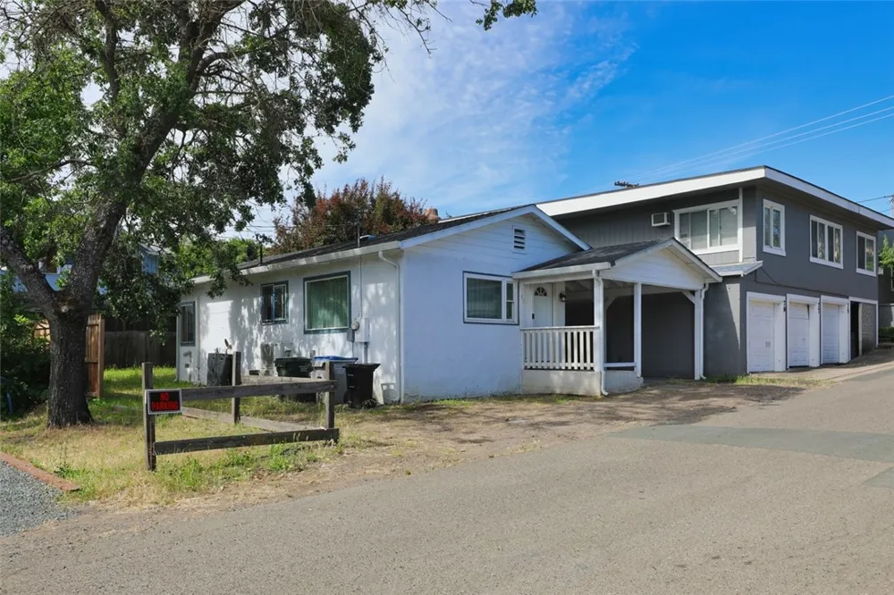 65 Lily Cove Lakeport, CA 95453