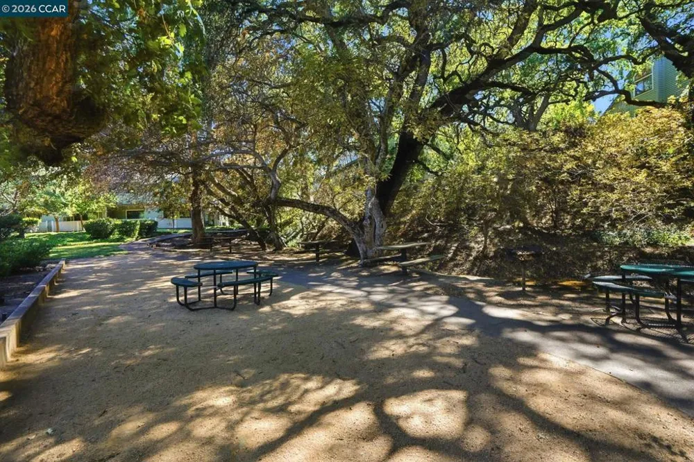 700 Suntree Ln #711 Pleasant Hill, CA 94523