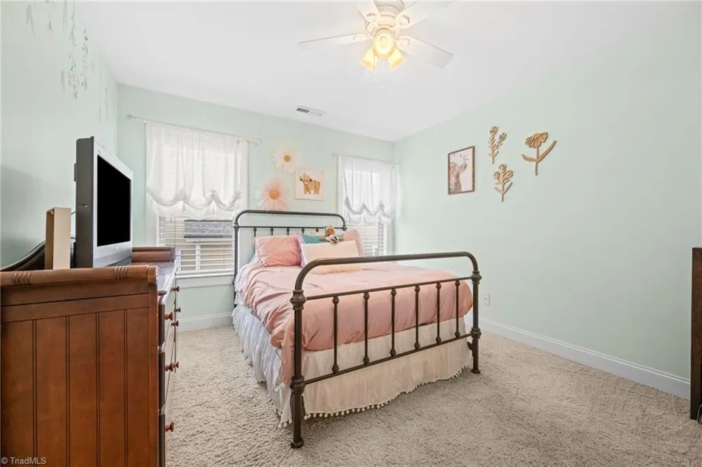 3457 Grandview Crossing Lane Pfafftown, NC 27040