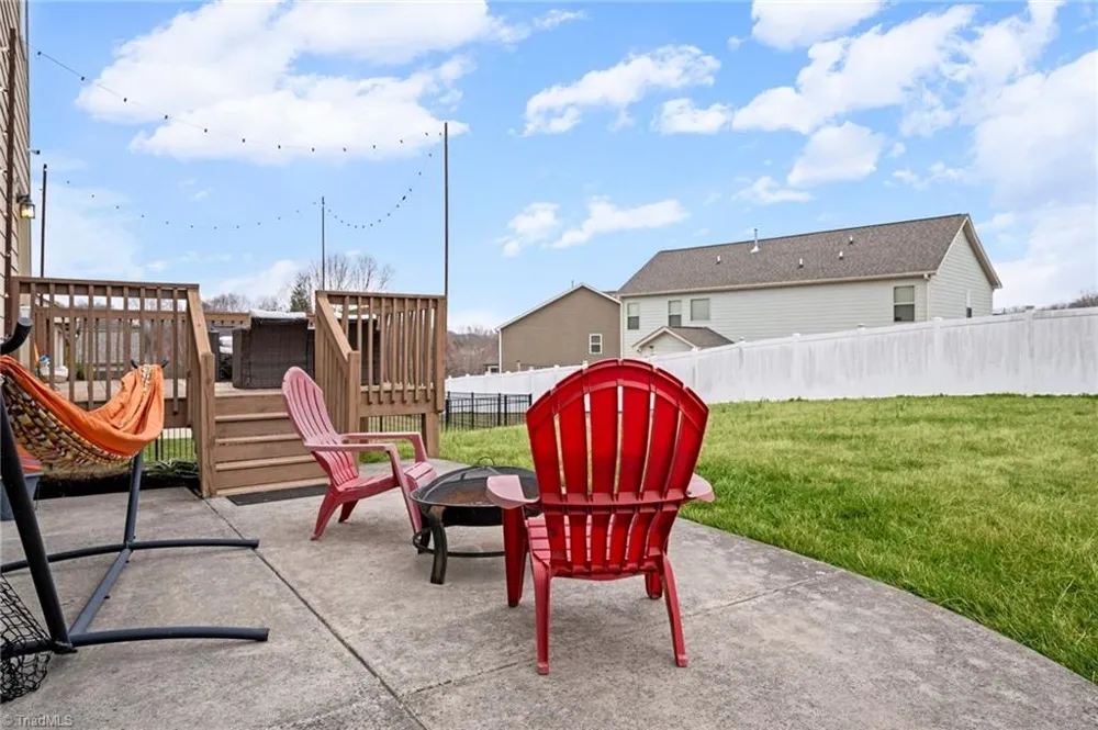 3457 Grandview Crossing Lane Pfafftown, NC 27040