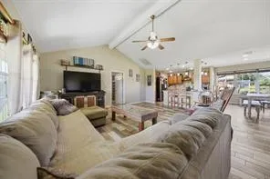 4057 W Highway 21 Paige, TX 78659
